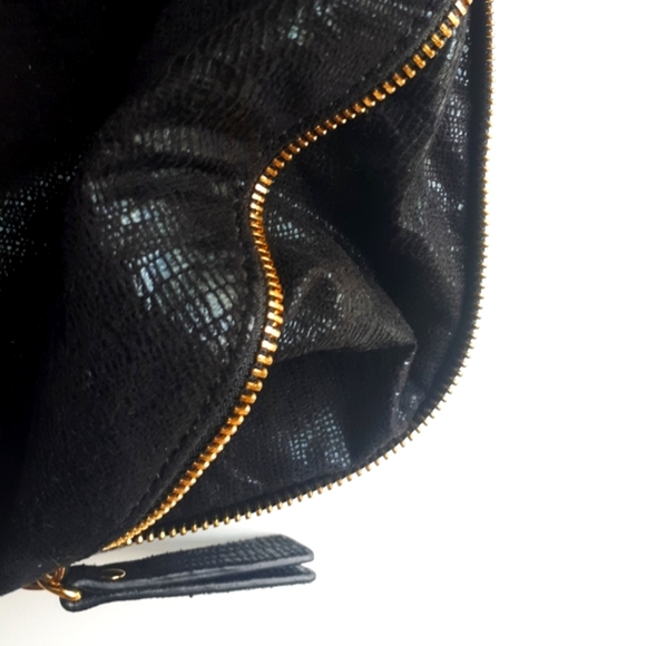 AX Armani Exchange | Expandable Shoulder and Crossbody Hobo Bag - Picture 15 of 16